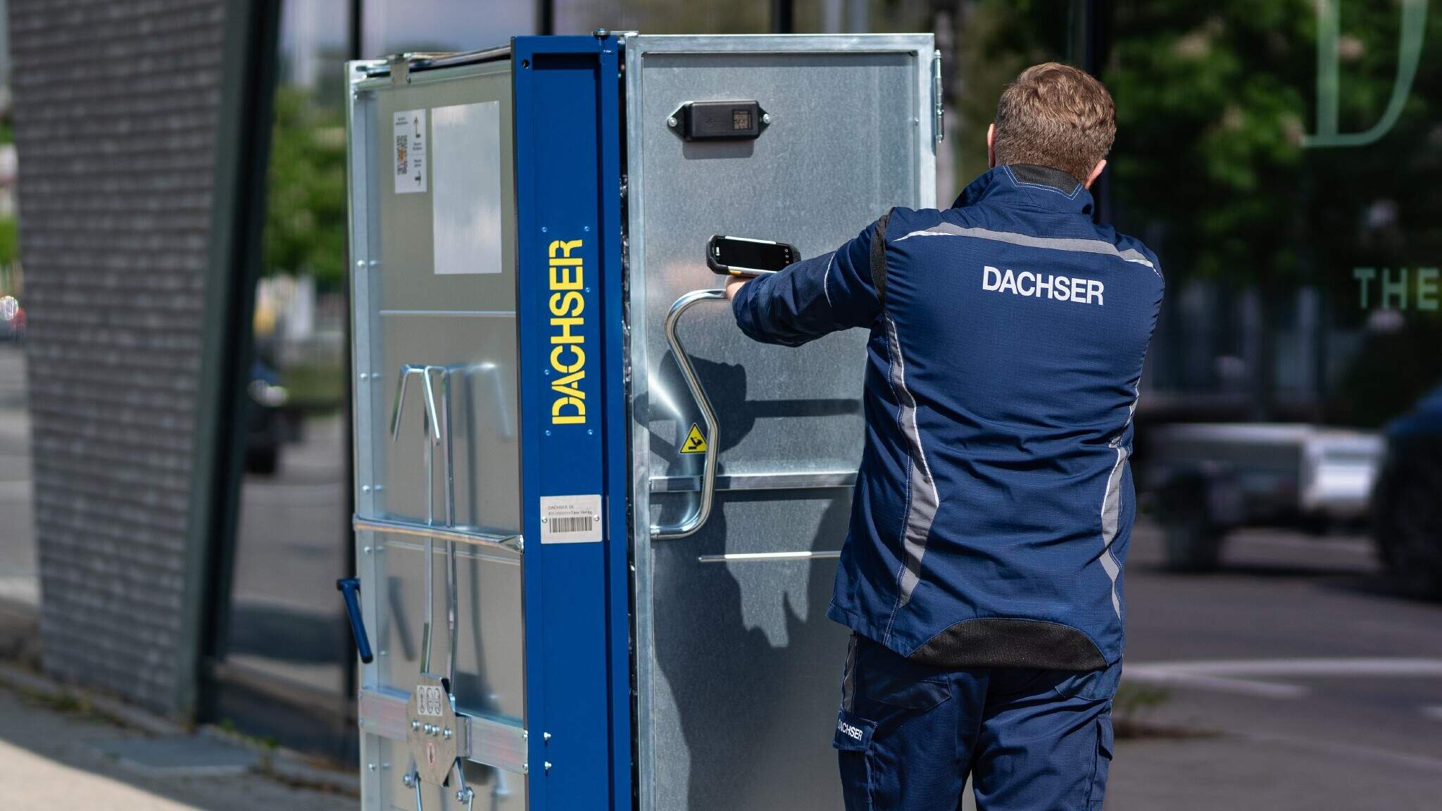 DACHSER has been awarded the German Packaging Award 2025 by the German Packaging Institute (Deutsches Verpackungsinstitut e. V.) in the Logistics & Material Flow category for its "Retail Box".